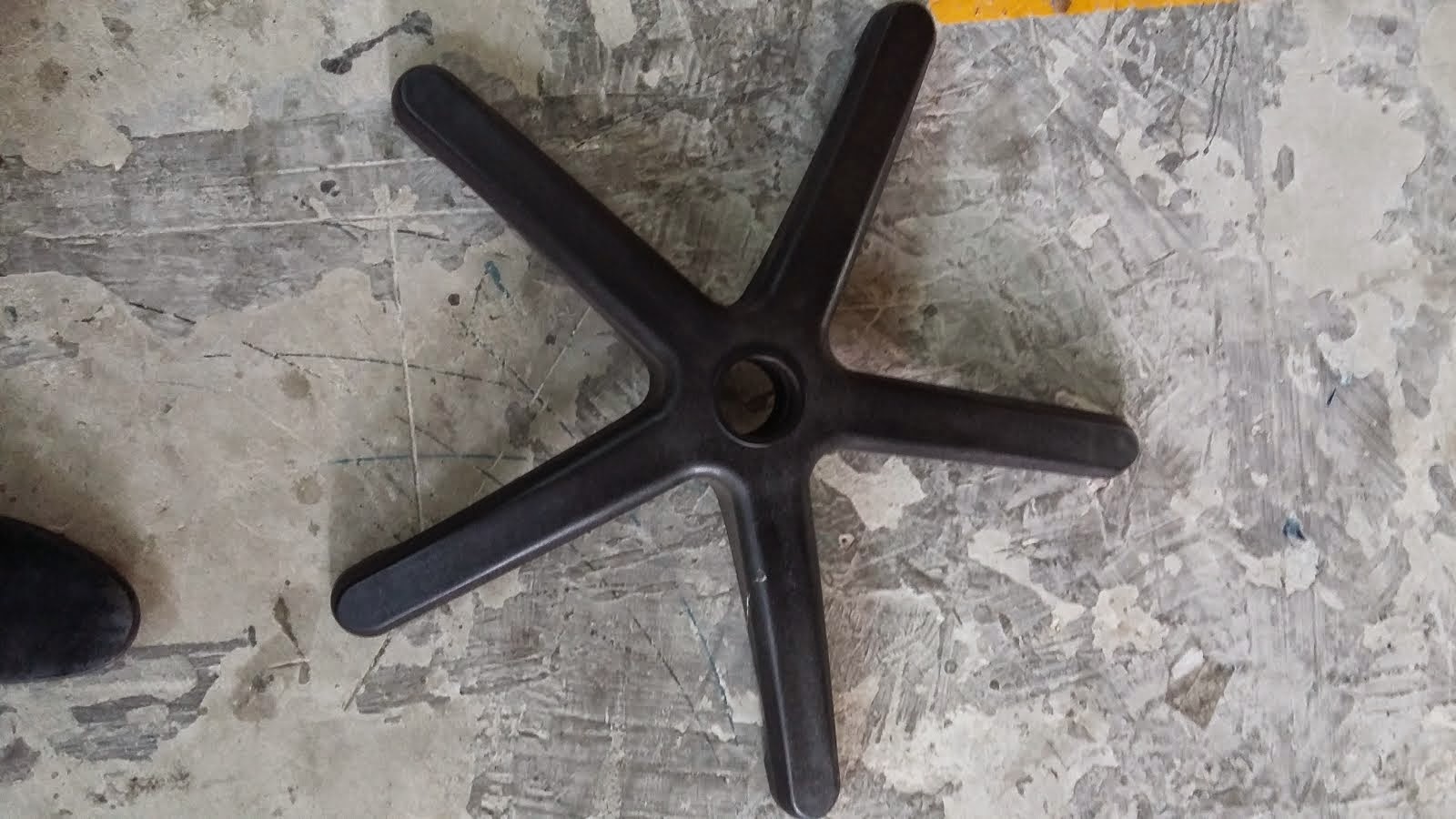 Chân ghế xoay lớn TG 7981N